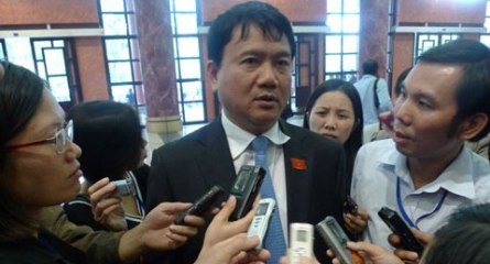 Xem báo chí, tư lệnh ngành sẽ đoán được chất vấn