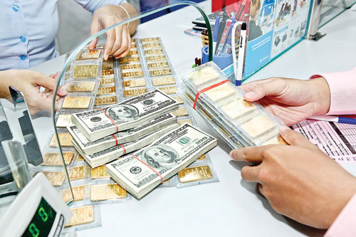 Vàng vụt tăng giá, vượt 37 triệu đồng/lượng