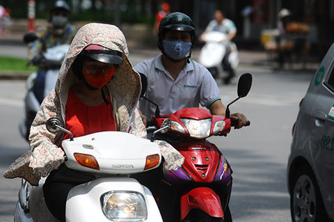 Chiều tối và đêm nay, Hà Nội có mưa rào và dông