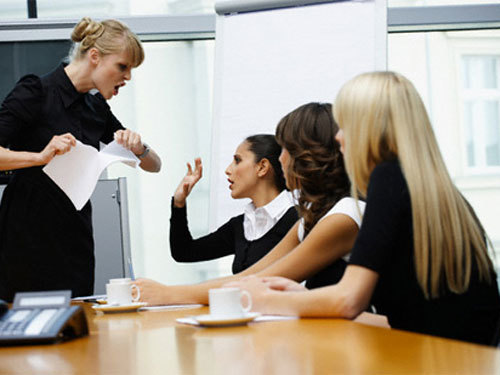 Muốn bị sếp ghét, thật dễ...