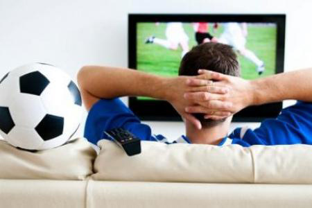 Bí quyết giữ sức khỏe cho quý ông mùa World Cup