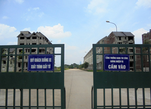 Đại gia nản đời, biệt thự thiên đường để nuôi cá đồng