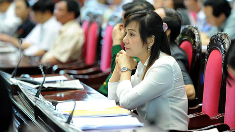 Hoãn sửa nghị quyết lấy phiếu tín nhiệm