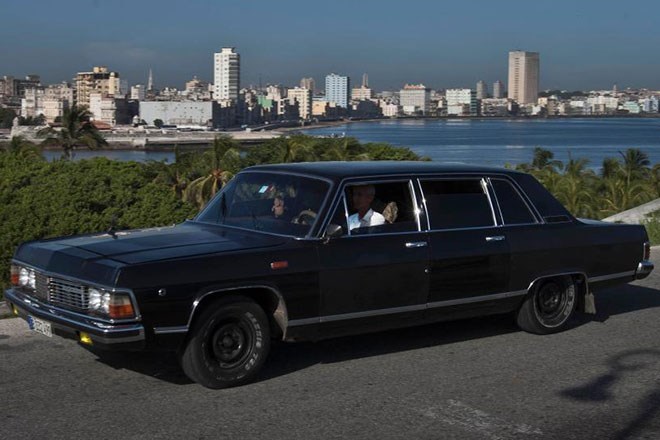 Limousine của Fidel Castro thành... taxi VIP