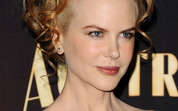 Sóng gió phía sau cuộc đời Nicole Kidman