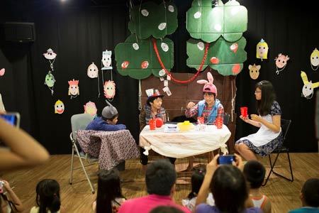 Nhập vai ‘Phù thuỷ xứ OZ’ để học tiếng Anh