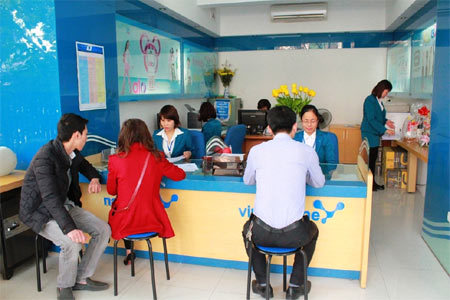 Giao dịch viên VinaPhone cũng buôn, cũng bán