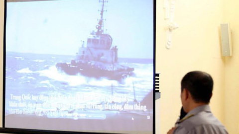 Clip tàu TQ dàn đội hình đâm thẳng tàu VN