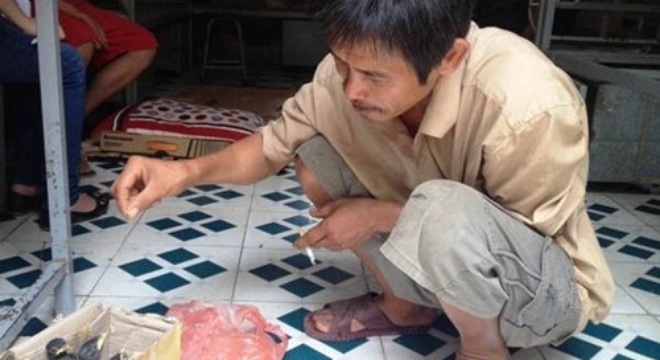 Cha con người dân tộc: Đi thi đại học nhờ lồng chim trời