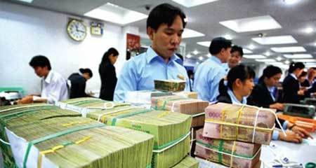 Tín dụng ì ạch, nợ xấu tăng đều