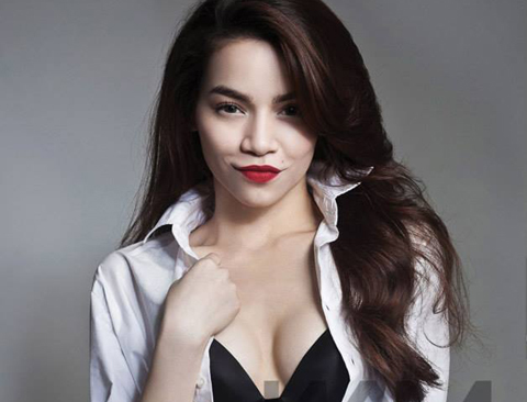 Thủy Tiên, Hà Hồ nửa kín nửa hở khoe vòng 1 gợi cảm