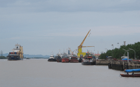 Thông tuyến vận tải ven biển đầu tiên