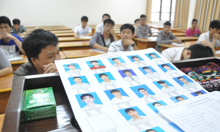 Thay ảnh cho đẹp, thí sinh bị công an phỏng vấn