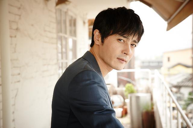 Jang Dong Gun vào vai sát thủ máu lạnh