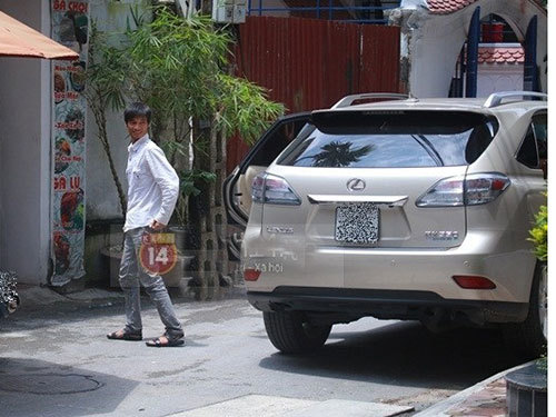 “Bàn tay đen” khuấy đục showbiz