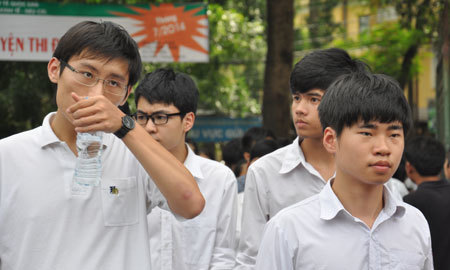 Đề mở, người chấm cũng phải thoát mẫu