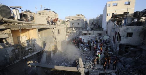 Gaza tan nát vì bom đạn