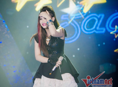 Cô gái xinh đẹp 19 tuổi khiến đạo diễn 