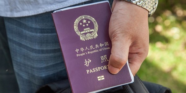 Giấu tiền nước ngoài, quan tham xuất cảnh trốn tội