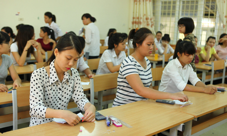 Tuyển sinh cao đẳng thêm một mùa khốn khó