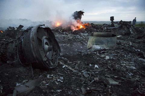 Số phận trớ trêu: Vợ thoát MH370, chồng chết trên MH17