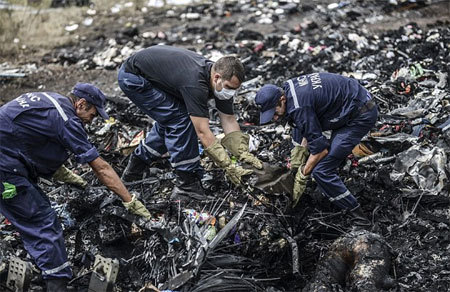 Thảm họa MH17 - Giận dữ trút lên đầu Nga