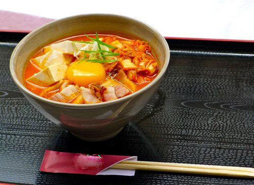 Kích thích vị giác với mì kim chi ramen