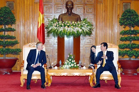 Thủ tướng tiếp cựu Thủ tướng Anh Tony Blair
