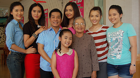 Minh Nhí vật vã vì đàn “vịt giời”