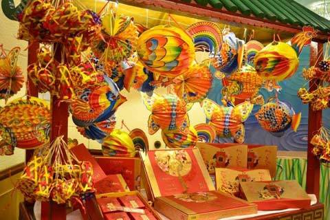 Trải nghiệm thú vị khi tự tay làm bánh trung thu