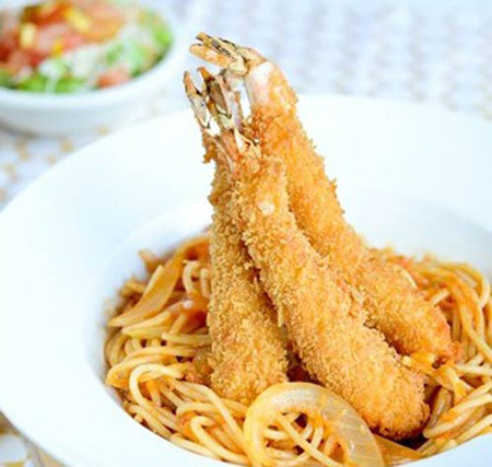 Mì Ý tôm chiên giòn kiểu Nhật