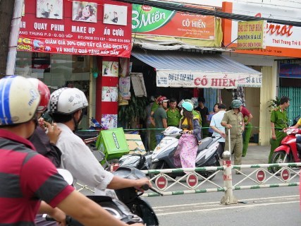 Truy sát trên phố, một người chết