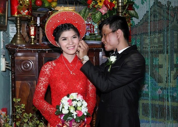 Những chuyện tình cổ tích vượt qua mọi định kiến