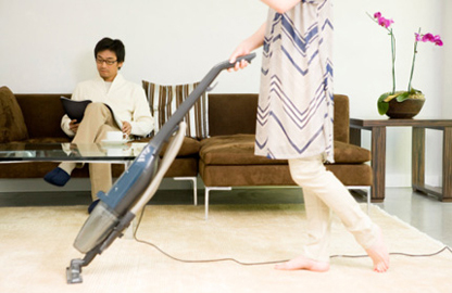 Chồng Việt lười vì vợ Việt cậy mình giỏi?