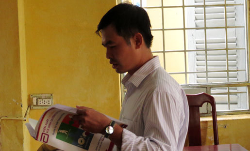 Bác sĩ lột đồ đánh vợ bầm dập, sẩy thai