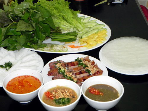 Khéo tay làm nem nướng Long An