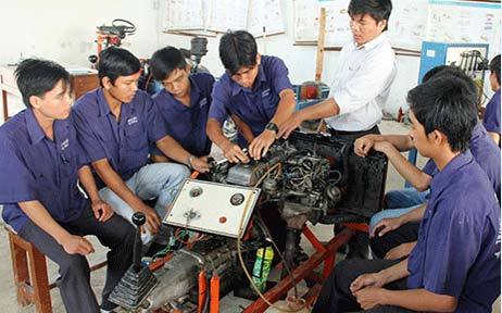 Sửa Luật Dạy nghề xin đừng cải lương