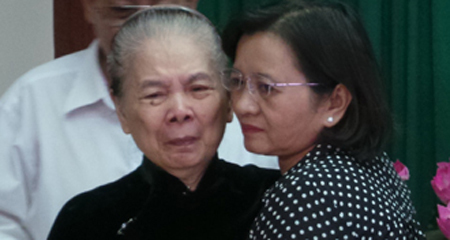 Gia đình ông Trần Trọng Tân tặng từ thiện 1,25 tỷ tiền phúng viếng