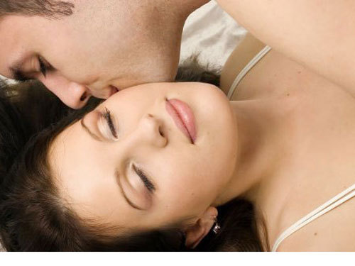 Chồng hàng khủng, vợ chết khiếp