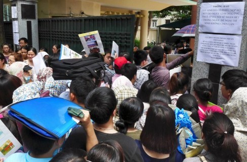Khéo sếp tập đoàn quốc tế cũng xin làm... công chức
