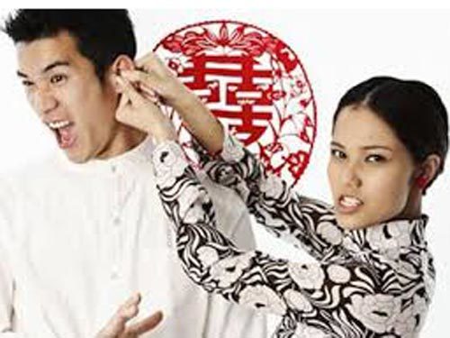 Họ cứ nói tôi đội vợ lên đầu...