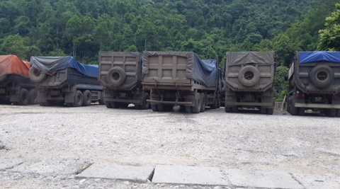 Trạm cân “né” xe tải, tỉnh nằm giữa 'mắc kẹt'