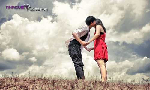 Anh đã có gia đình, sao còn tỏ tình với em?