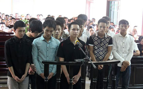 Kinh hãi màn trả thù nhầm của nhóm ‘giang hồ’ nhí