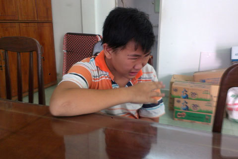 Thương cậu bé bán nhà vẫn không đủ tiền chữa bệnh