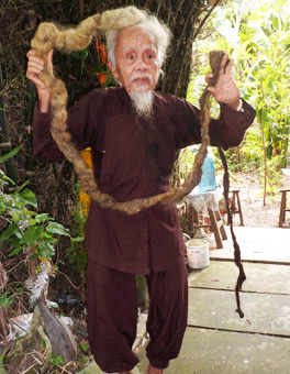 Một gia tộc kỳ lạ