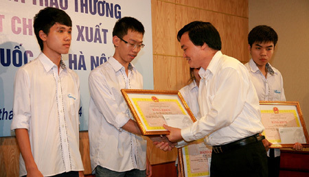 Học sinh phổ thông được tích lũy kiến thức đại học