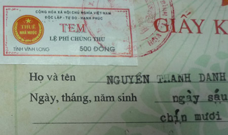 Ly hôn: mẹ nào cũng muốn đổi họ cho con
