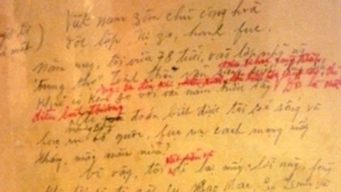 Triển lãm bút tích Hồ Chí Minh trên bản Di chúc