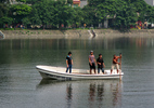 Hà Nội: Vớt xác nam thanh niên tự tử tại hồ Xã Đàn